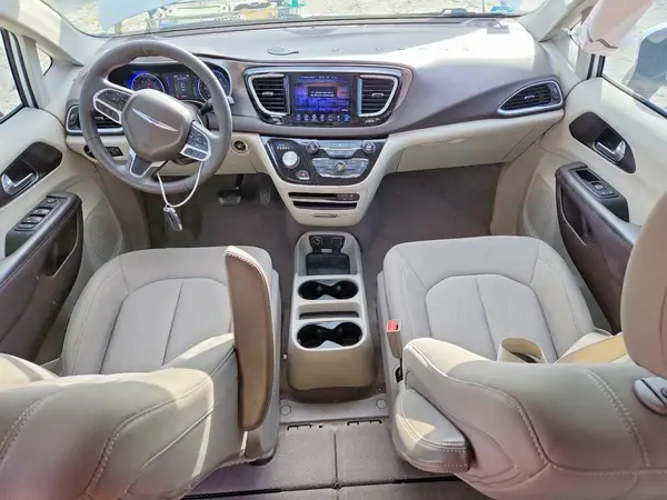 2C4RC1DG9HR531680 2017 CHRYSLER PACIFICA - Image 8