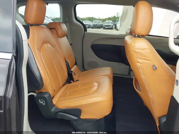 2C4RC1DG9HR577462 2017 CHRYSLER PACIFICA - Image 8