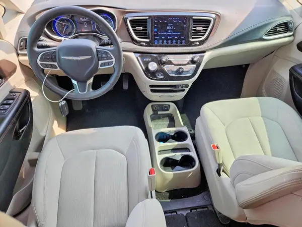 2C4RC1DG9HR587697 2017 CHRYSLER PACIFICA - Image 8