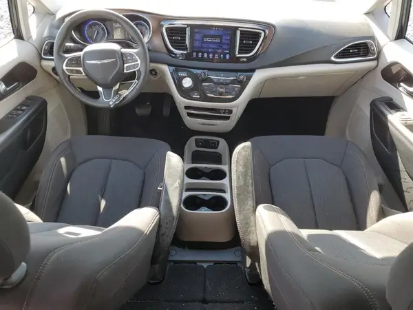 2C4RC1DG9HR654623 2017 CHRYSLER PACIFICA - Image 8