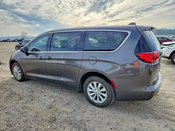 2C4RC1DG9HR675729 2017 CHRYSLER PACIFICA - Image 2