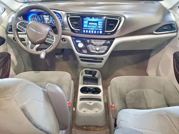 2C4RC1DG9HR725688 2017 CHRYSLER PACIFICA - Image 8