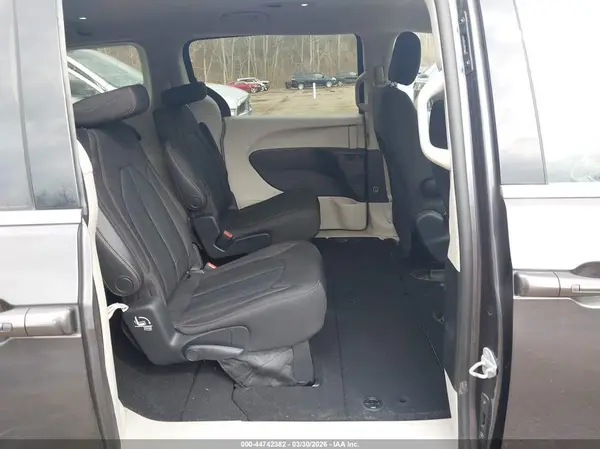 2C4RC1DG9HR778889 2017 CHRYSLER PACIFICA - Image 8