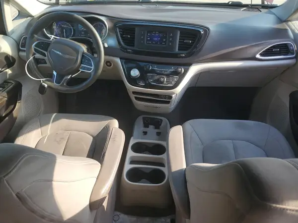 2C4RC1DG9HR811583 2017 CHRYSLER PACIFICA - Image 8