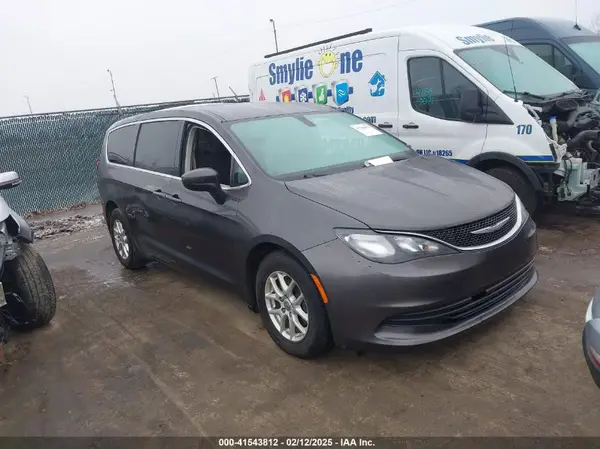 2C4RC1DGXHR502110 2017 CHRYSLER PACIFICA - Image 1