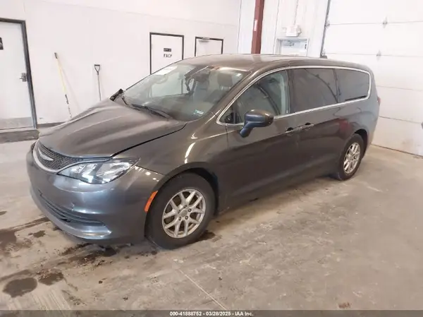 2C4RC1DGXHR502480 2017 CHRYSLER PACIFICA - Image 2