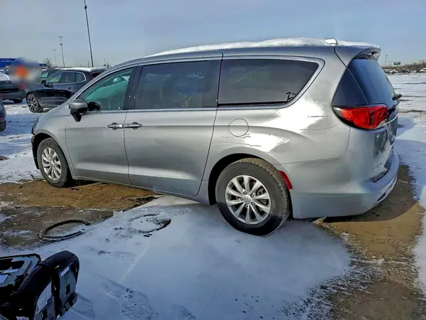 2C4RC1DGXHR502561 2017 CHRYSLER PACIFICA - Image 2