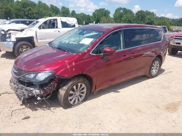 2C4RC1DGXHR512975 2017 CHRYSLER PACIFICA - Image 2