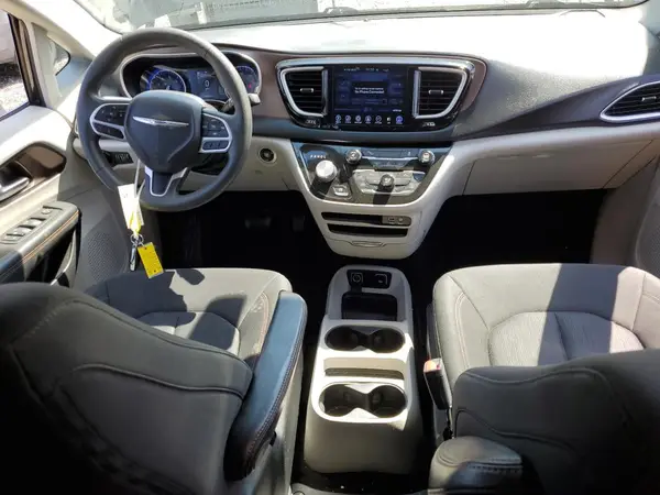2C4RC1DGXHR517822 2017 CHRYSLER PACIFICA - Image 8