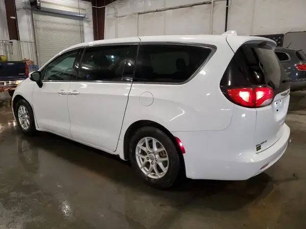 2C4RC1DGXHR517870 2017 CHRYSLER PACIFICA - Image 2
