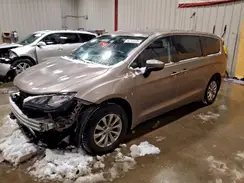 2C4RC1DGXHR537780 2017 CHRYSLER PACIFICA