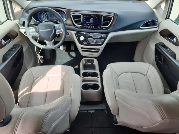 2C4RC1DGXHR550741 2017 CHRYSLER PACIFICA - Image 8