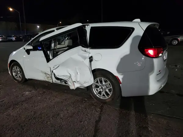 2C4RC1DGXHR552926 2017 CHRYSLER PACIFICA - Image 2