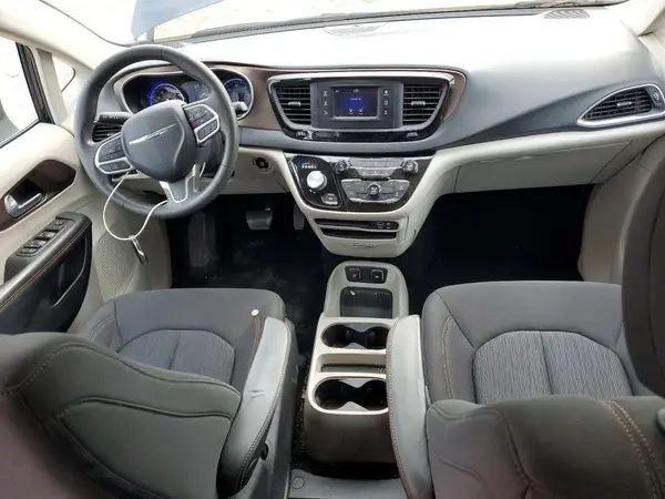 2C4RC1DGXHR577633 2017 CHRYSLER PACIFICA - Image 8