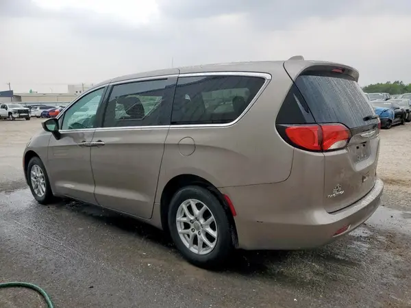2C4RC1DGXHR577647 2017 CHRYSLER PACIFICA - Image 2