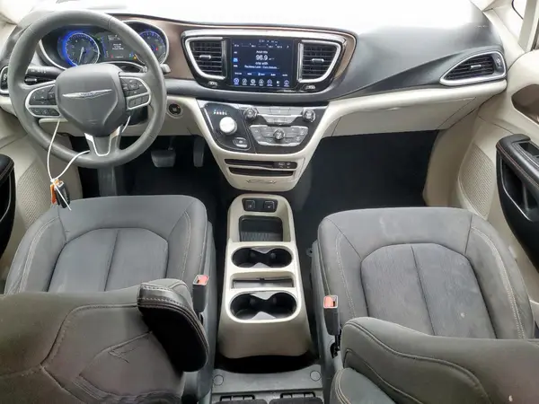 2C4RC1DGXHR577647 2017 CHRYSLER PACIFICA - Image 8