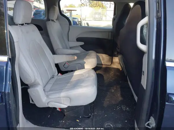 2C4RC1DGXHR579012 2017 CHRYSLER PACIFICA - Image 8