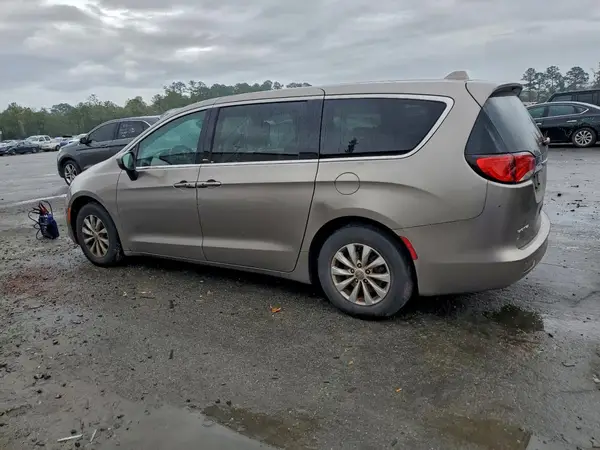 2C4RC1DGXHR593024 2017 CHRYSLER PACIFICA - Image 2
