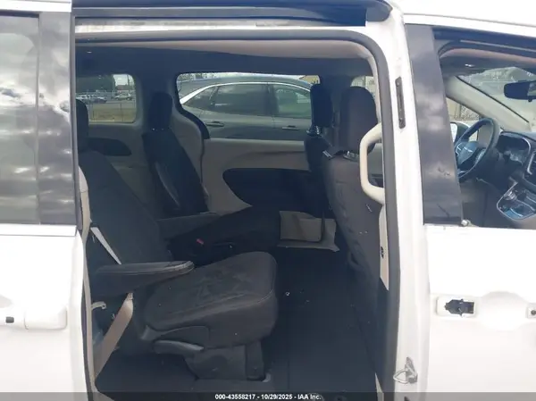 2C4RC1DGXHR634302 2017 CHRYSLER PACIFICA - Image 8