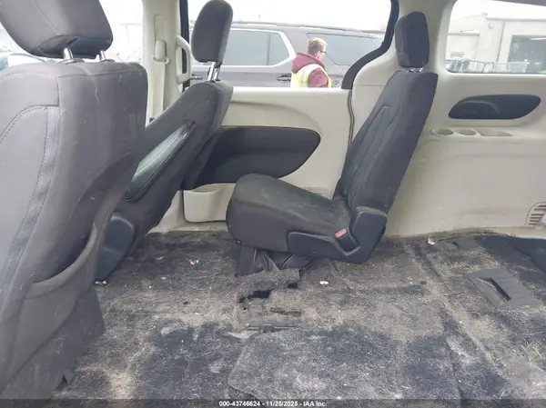 2C4RC1DGXHR654355 2017 CHRYSLER PACIFICA - Image 8