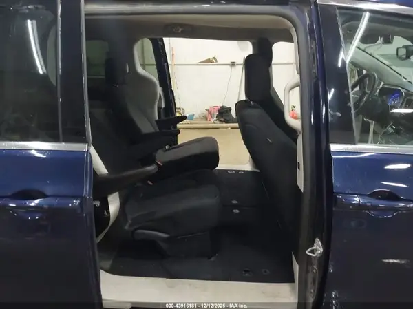 2C4RC1DGXHR660320 2017 CHRYSLER PACIFICA - Image 8