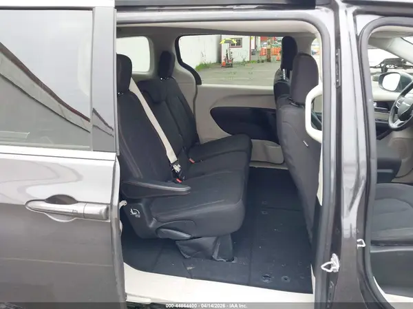 2C4RC1DGXHR663931 2017 CHRYSLER PACIFICA - Image 8
