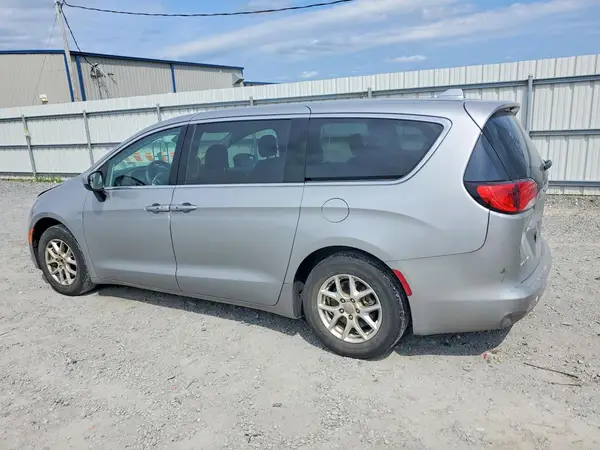 2C4RC1DGXHR695133 2017 CHRYSLER PACIFICA - Image 2