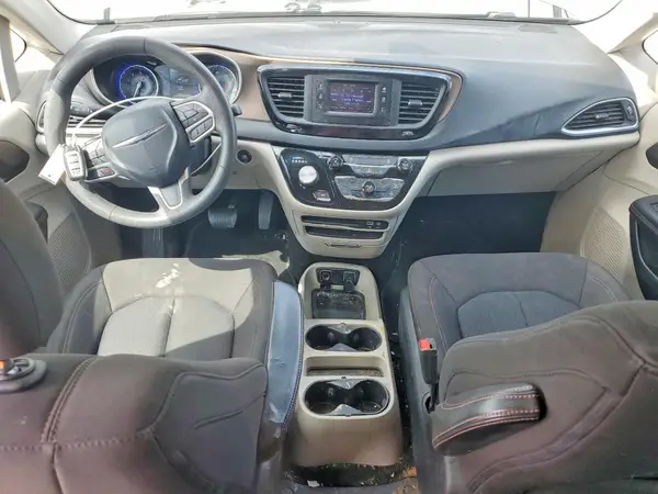 2C4RC1DGXHR695133 2017 CHRYSLER PACIFICA - Image 8