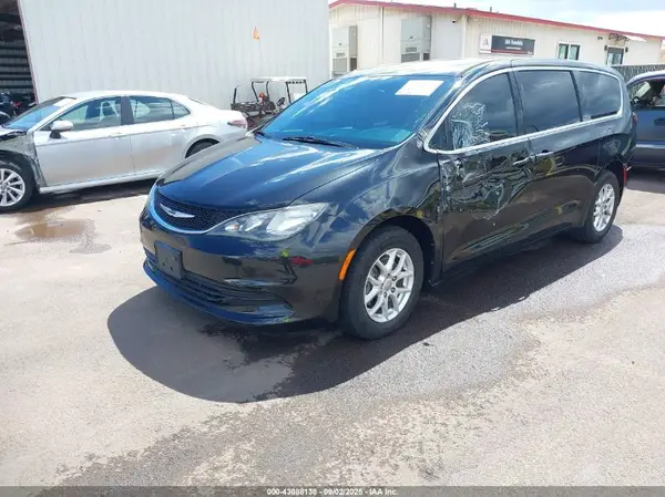 2C4RC1DGXHR704848 2017 CHRYSLER PACIFICA - Image 2