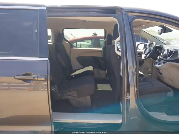 2C4RC1DGXHR709063 2017 CHRYSLER PACIFICA - Image 8