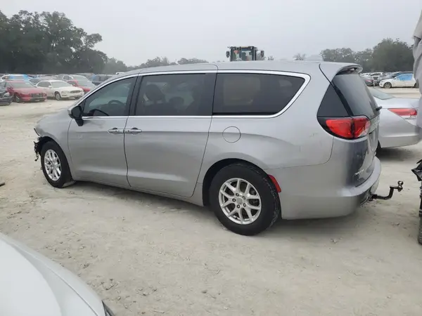 2C4RC1DGXHR721617 2017 CHRYSLER PACIFICA - Image 2