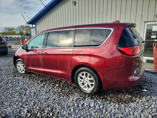2C4RC1DGXHR722931 2017 CHRYSLER PACIFICA - Image 2