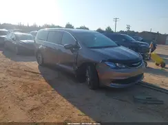 2C4RC1DGXHR729815 2017 CHRYSLER PACIFICA