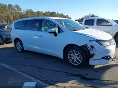 2C4RC1DGXHR759168 2017 CHRYSLER PACIFICA