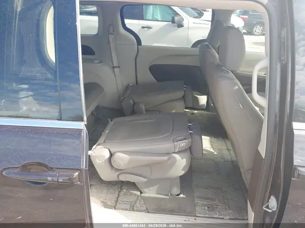2C4RC1DGXJR173916 2018 CHRYSLER PACIFICA - Image 8