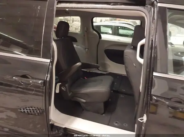 2C4RC1DGXKR652113 2019 CHRYSLER PACIFICA - Image 8