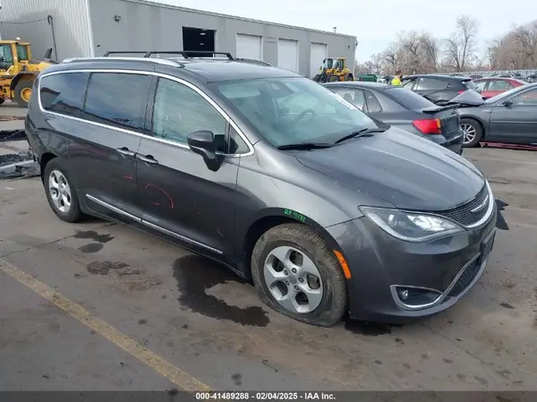 2C4RC1EG0HR511140 2017 CHRYSLER PACIFICA - Image 1