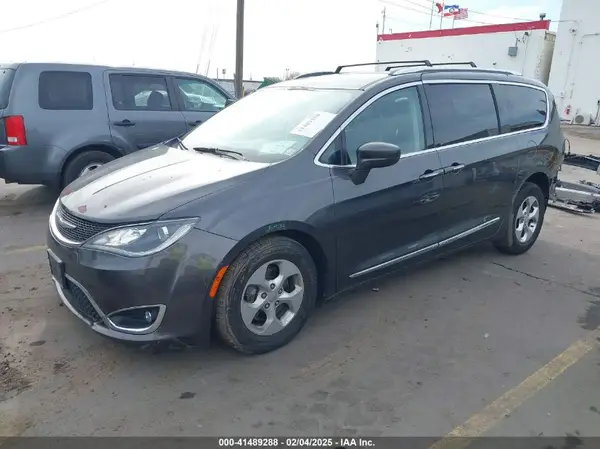 2C4RC1EG0HR511140 2017 CHRYSLER PACIFICA - Image 2