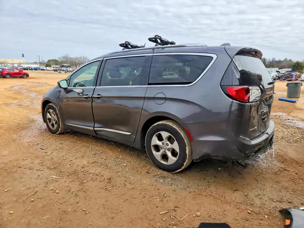 2C4RC1EG0HR519268 2017 CHRYSLER PACIFICA - Image 2