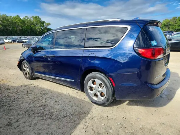 2C4RC1EG0HR564839 2017 CHRYSLER PACIFICA - Image 2