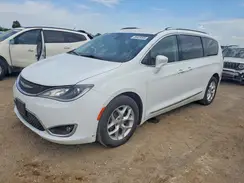 2C4RC1EG0HR570186 2017 CHRYSLER PACIFICA