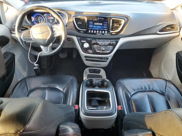 2C4RC1EG0HR584850 2017 CHRYSLER PACIFICA - Image 8