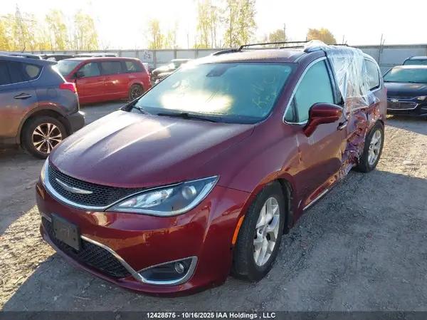 2C4RC1EG0HR599249 2017 CHRYSLER PACIFICA - Image 2