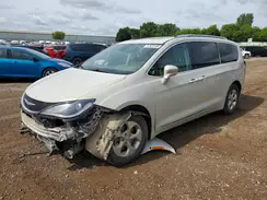 2C4RC1EG0HR616065 2017 CHRYSLER PACIFICA
