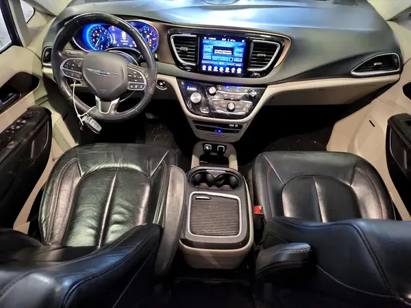 2C4RC1EG0HR622500 2017 CHRYSLER PACIFICA - Image 8