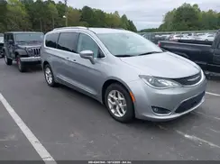 2C4RC1EG0HR622674 2017 CHRYSLER PACIFICA