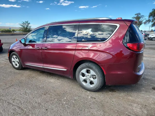 2C4RC1EG0HR627874 2017 CHRYSLER PACIFICA - Image 2