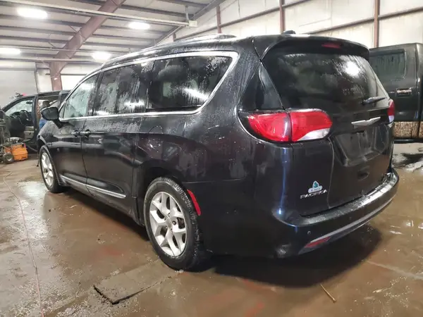 2C4RC1EG0HR637871 2017 CHRYSLER PACIFICA - Image 2