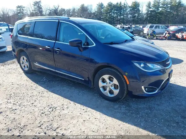 2C4RC1EG0HR644271 2017 CHRYSLER PACIFICA - Image 1