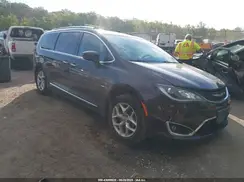 2C4RC1EG0HR656176 2017 CHRYSLER PACIFICA